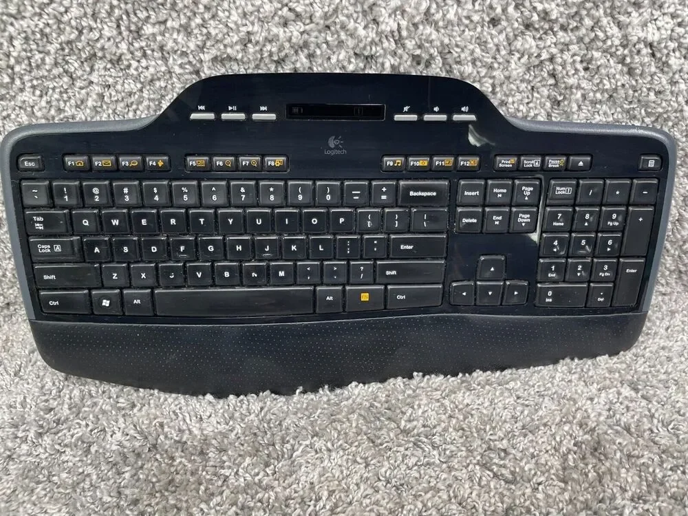Logitech MK700/ MK710 Black Standard Wireless Keyboard